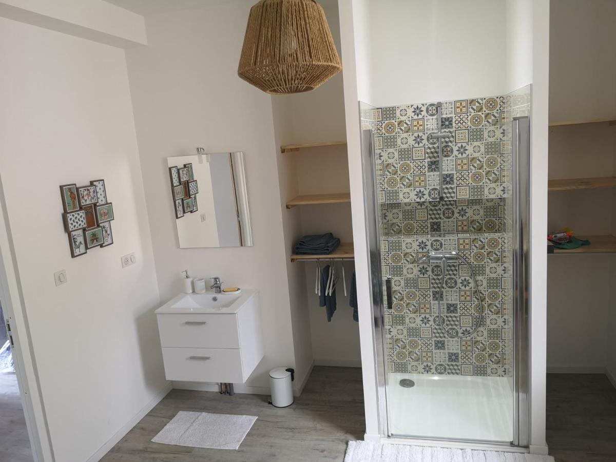 T3 Avec Salle De Bain Privative Par Chambre アジャン エクステリア 写真